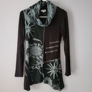 Paris Hues Long Sleeve Cowl Neck Metal Eyelet Embellished Tunic Top Size S